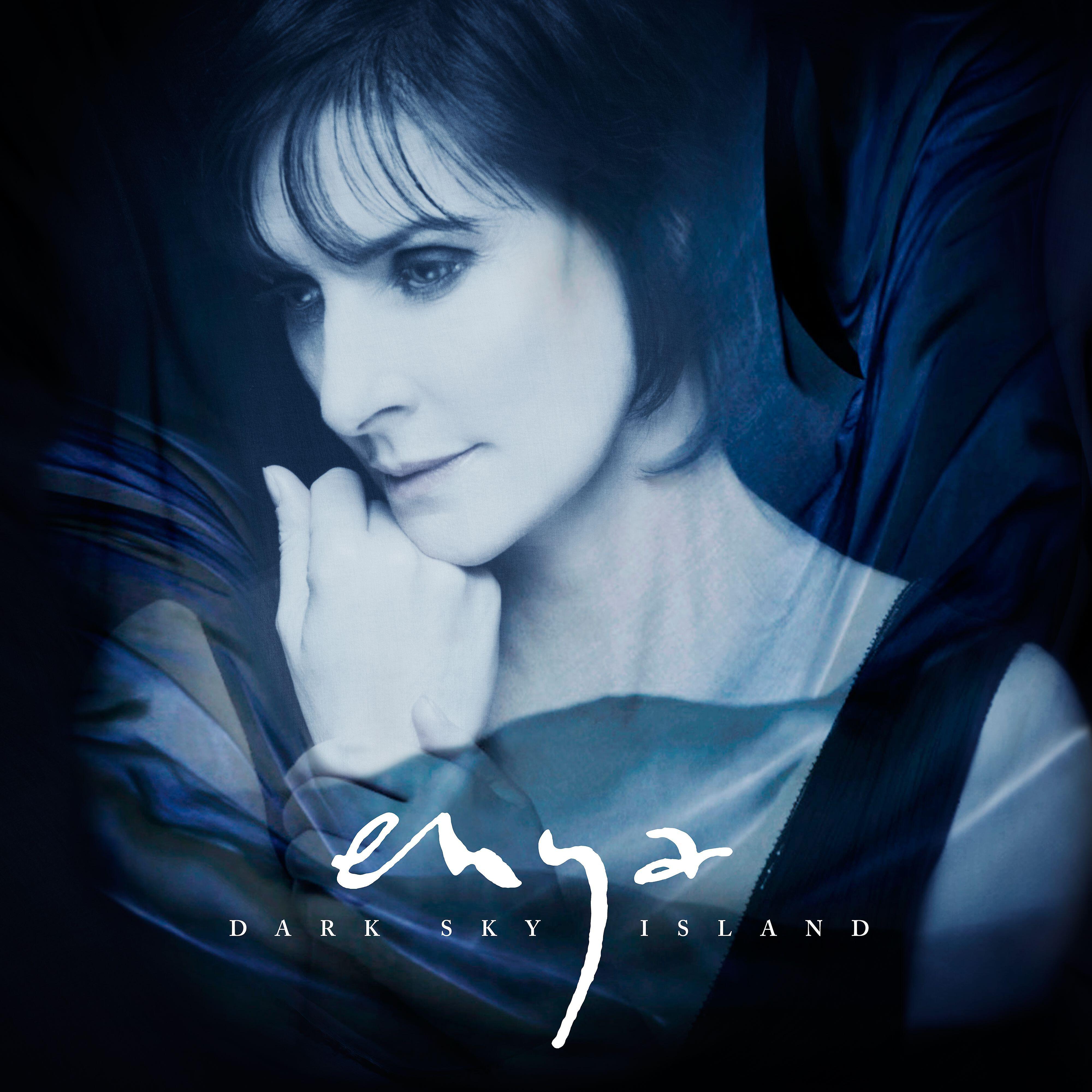 Альбом The Very Best of Enya (Deluxe Edition) - Enya - слушать все