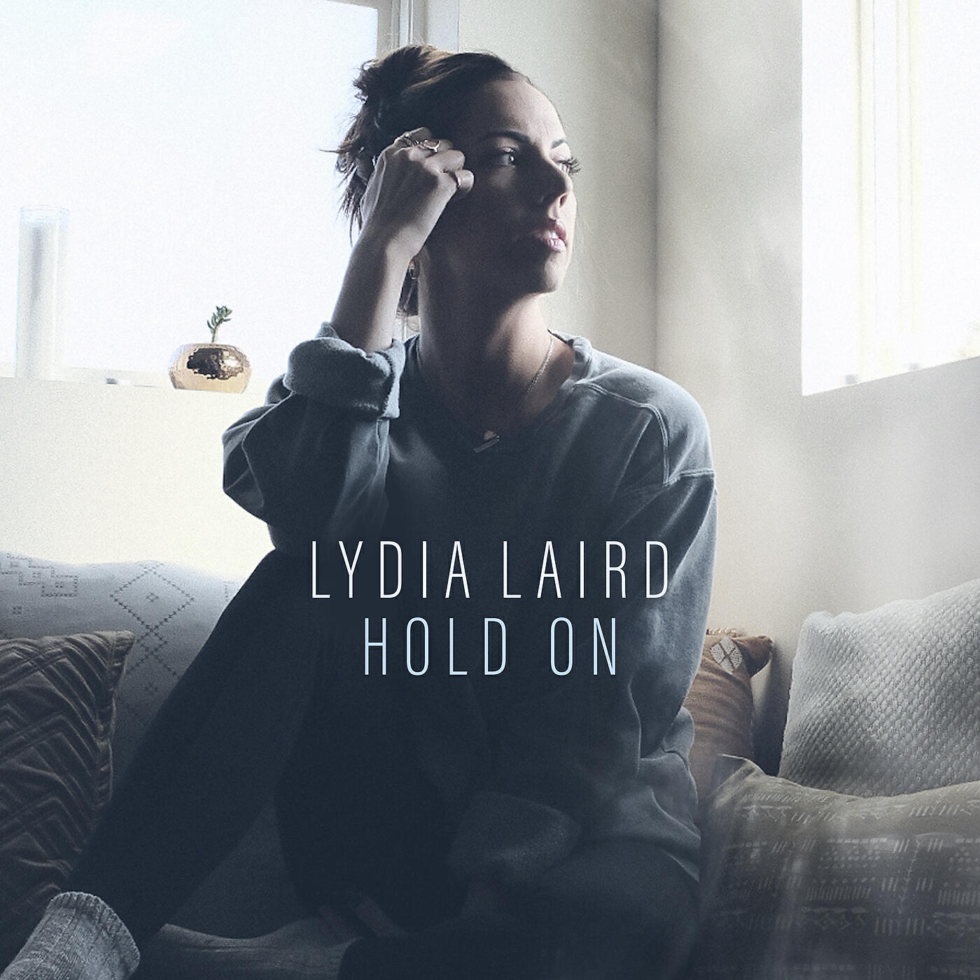 Релиз Hold On