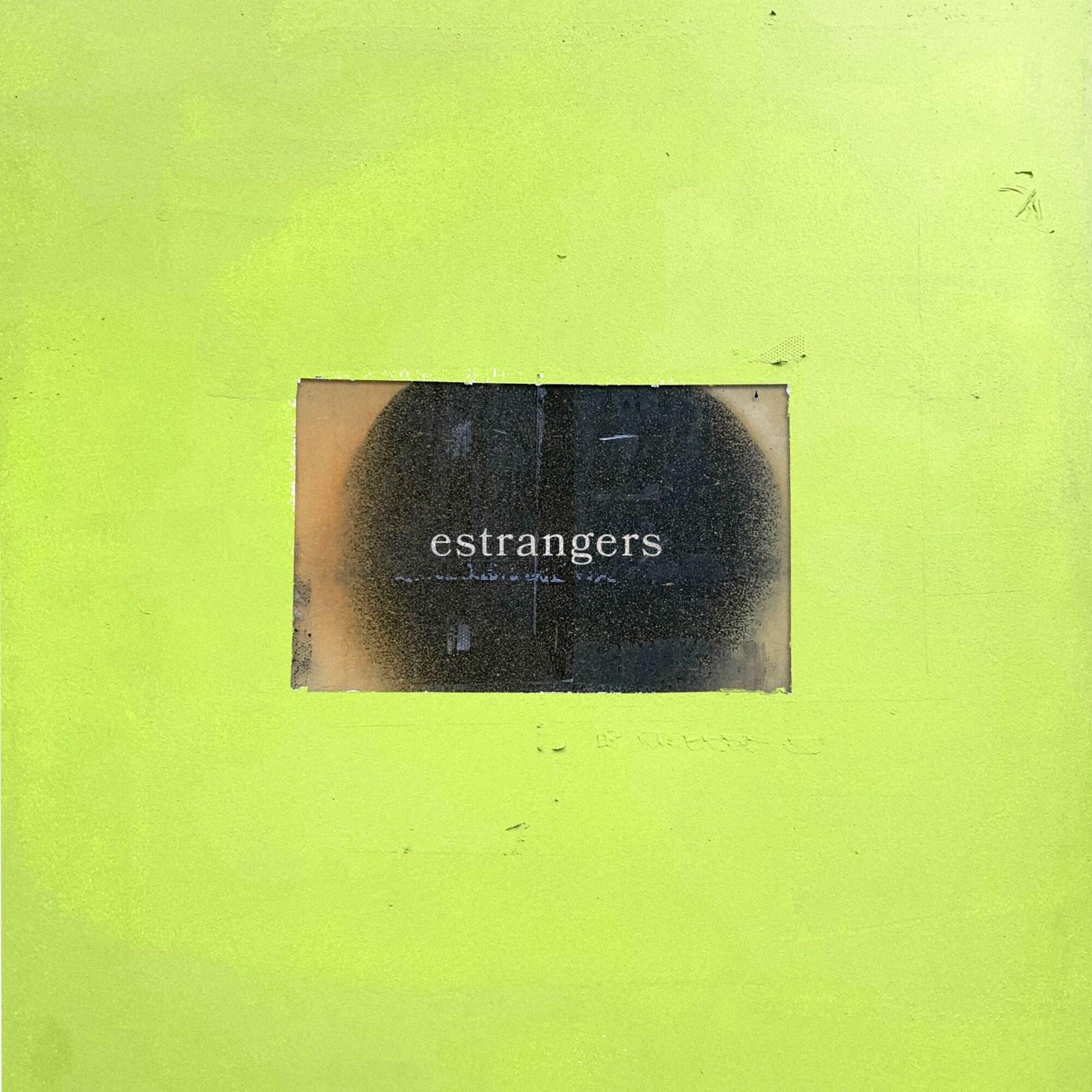 Релиз Estrangers