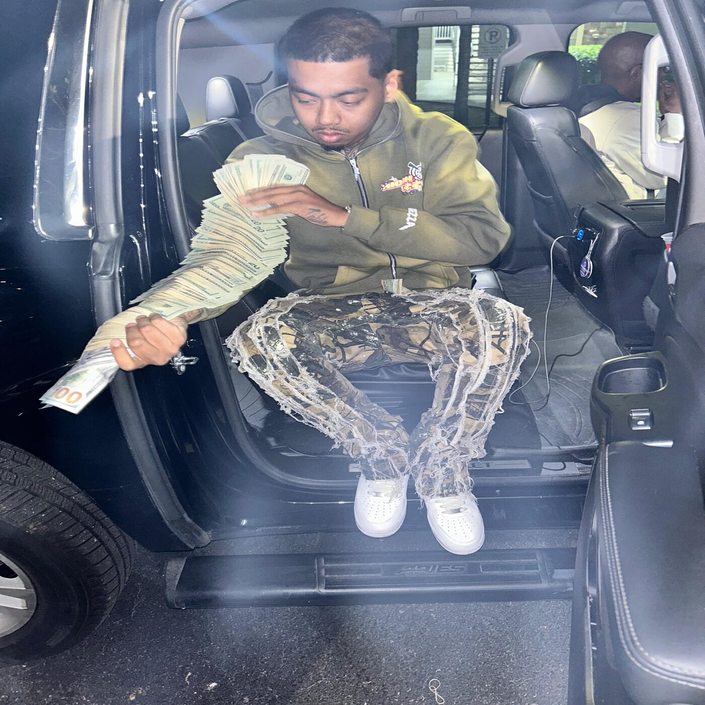 Релиз Da Money