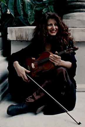Scarlet Rivera