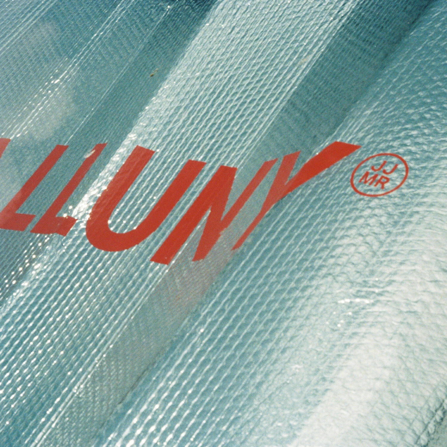 Релиз MIRA LLUNY