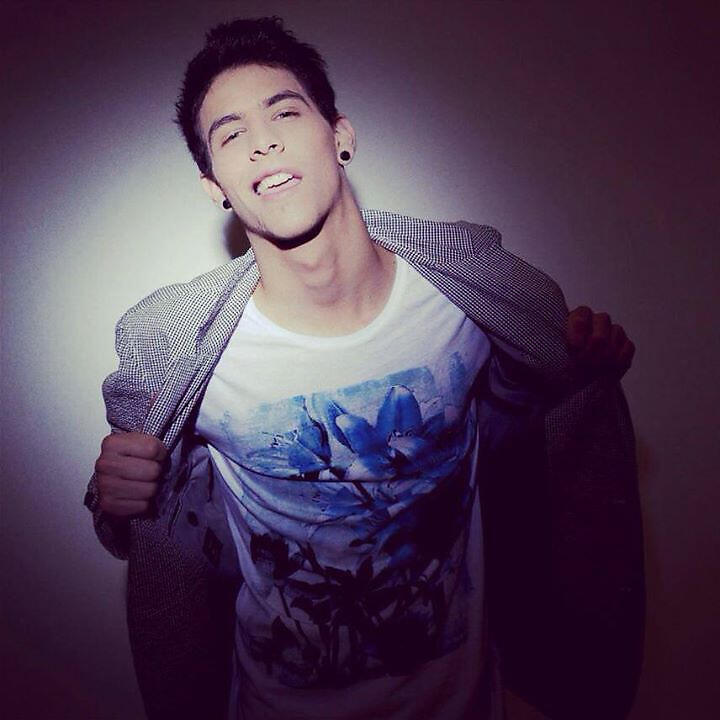 Danny Romero все песни в mp3