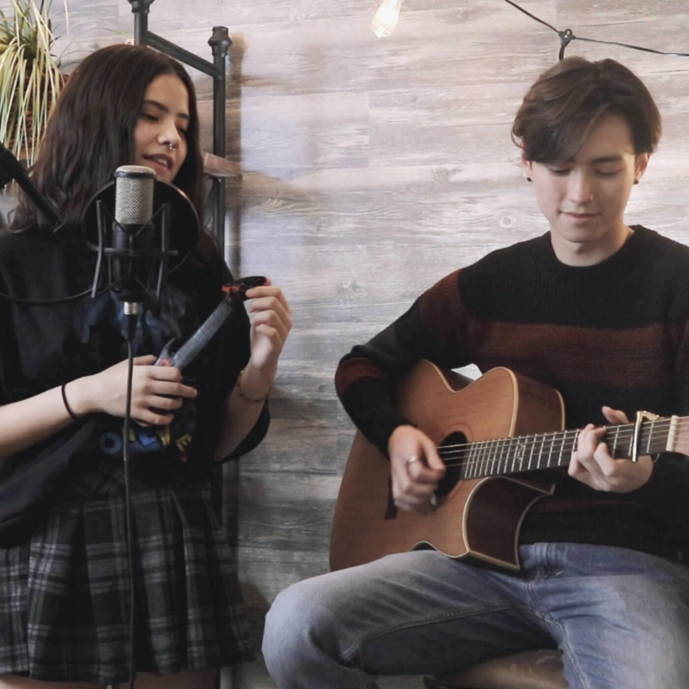 Релиз Let Her Go