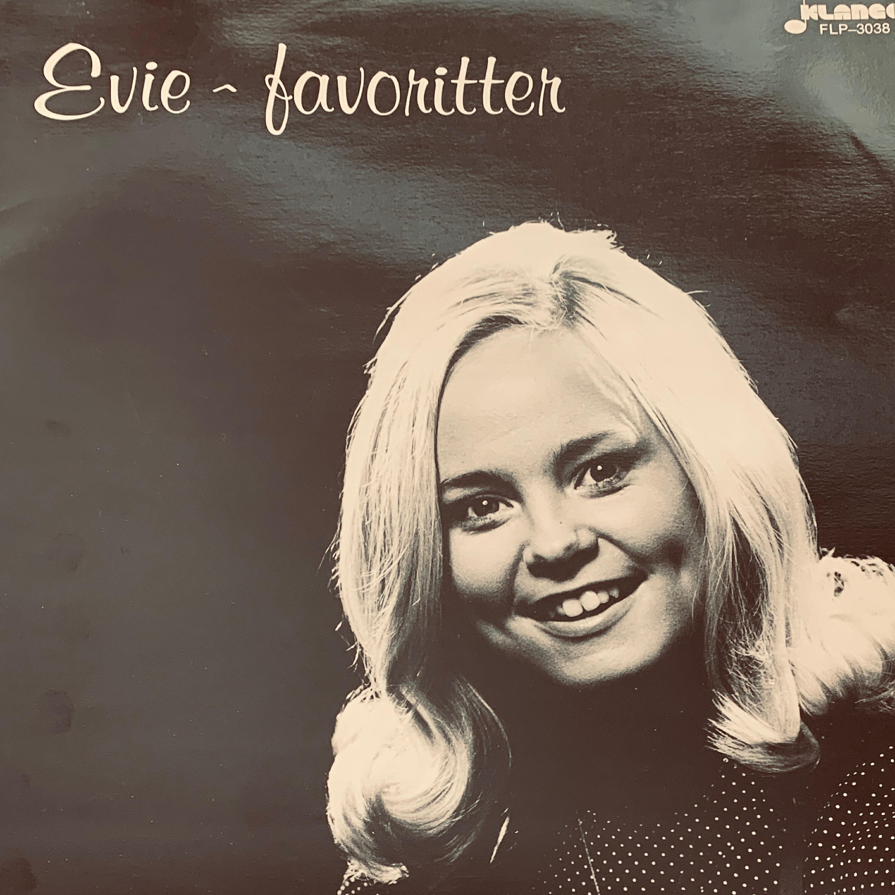 Релиз FLP-3038 Evie-favoritter