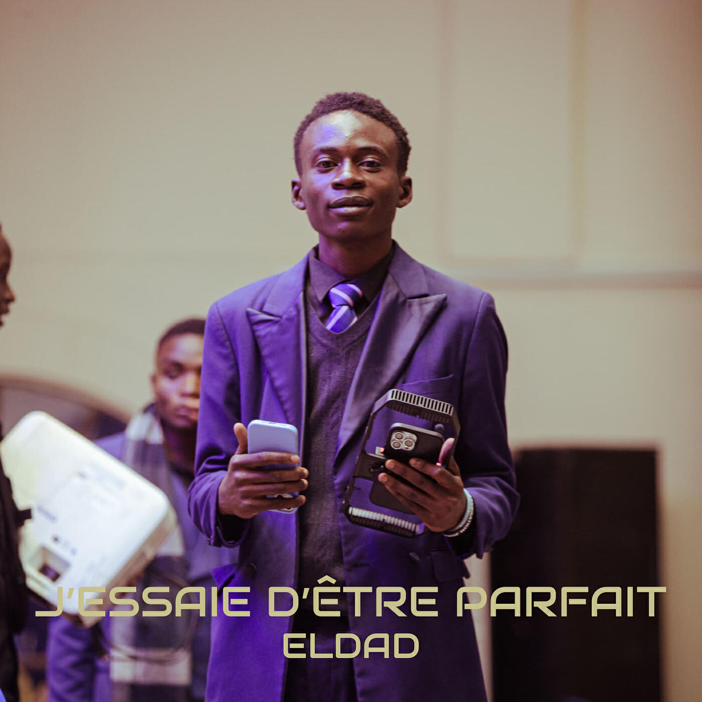 Релиз J’ESSAIE D’ÊTRE PARFAIT