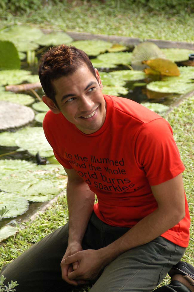 GARRY VALENCIANO