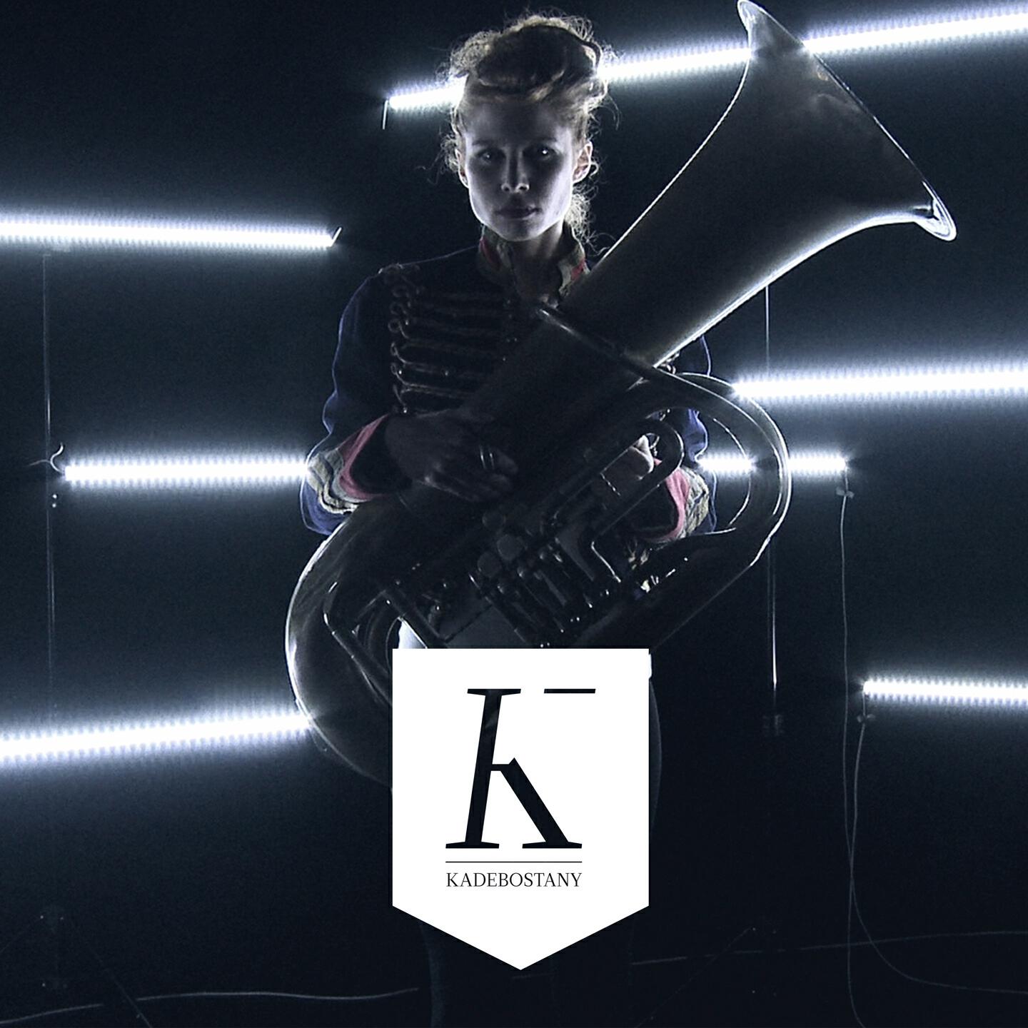 Релиз Walking With a Ghost
