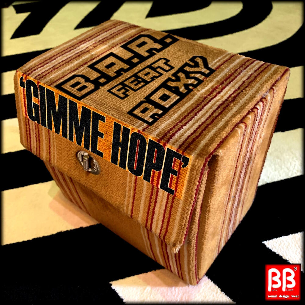 Релиз Gimme Hope
