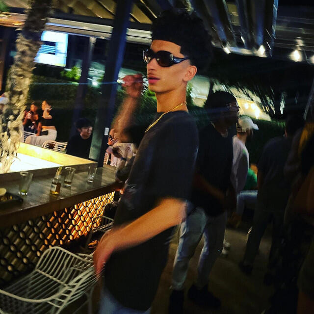 Релиз Robbed Every Plug