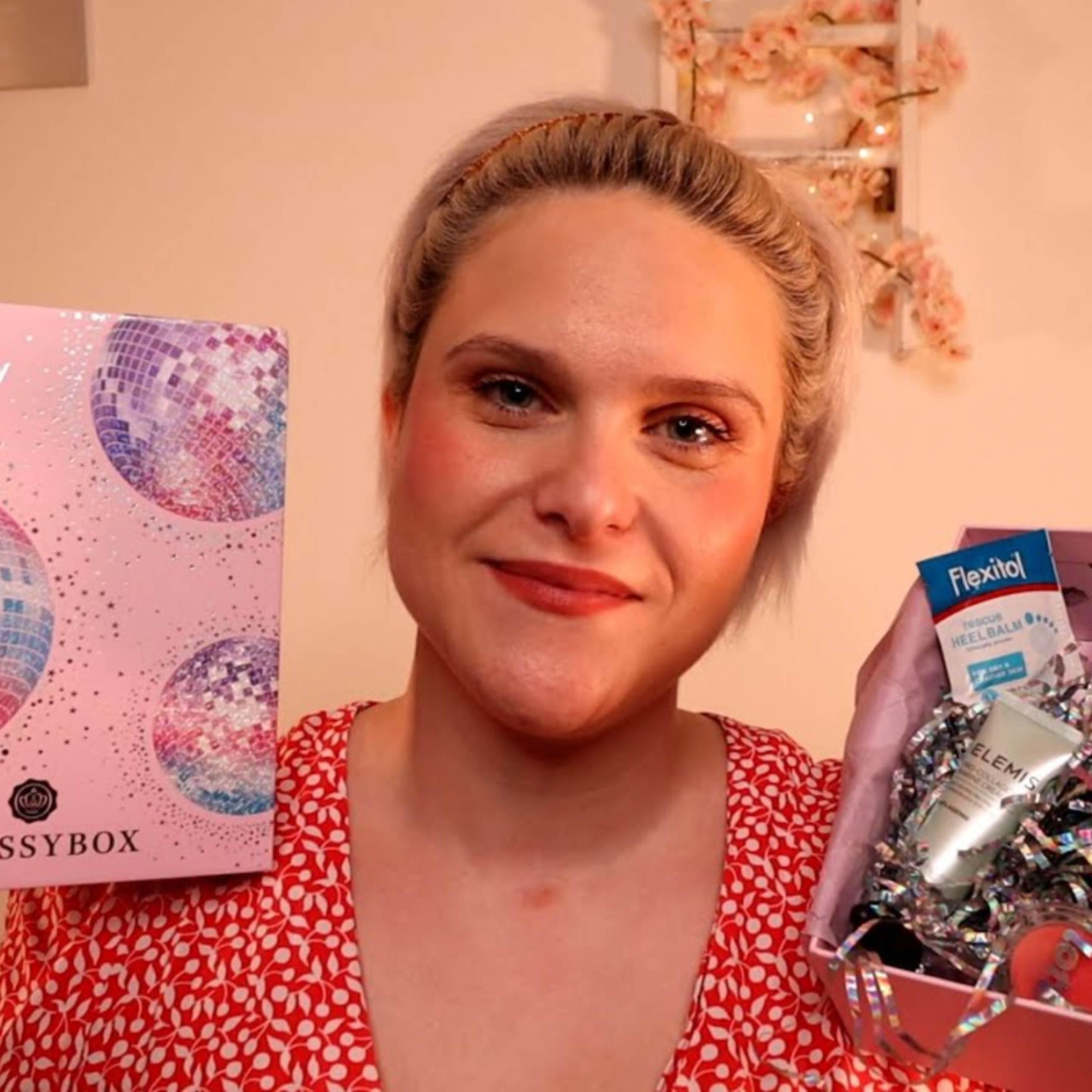 Релиз Glossybox Unboxing ASMR Style