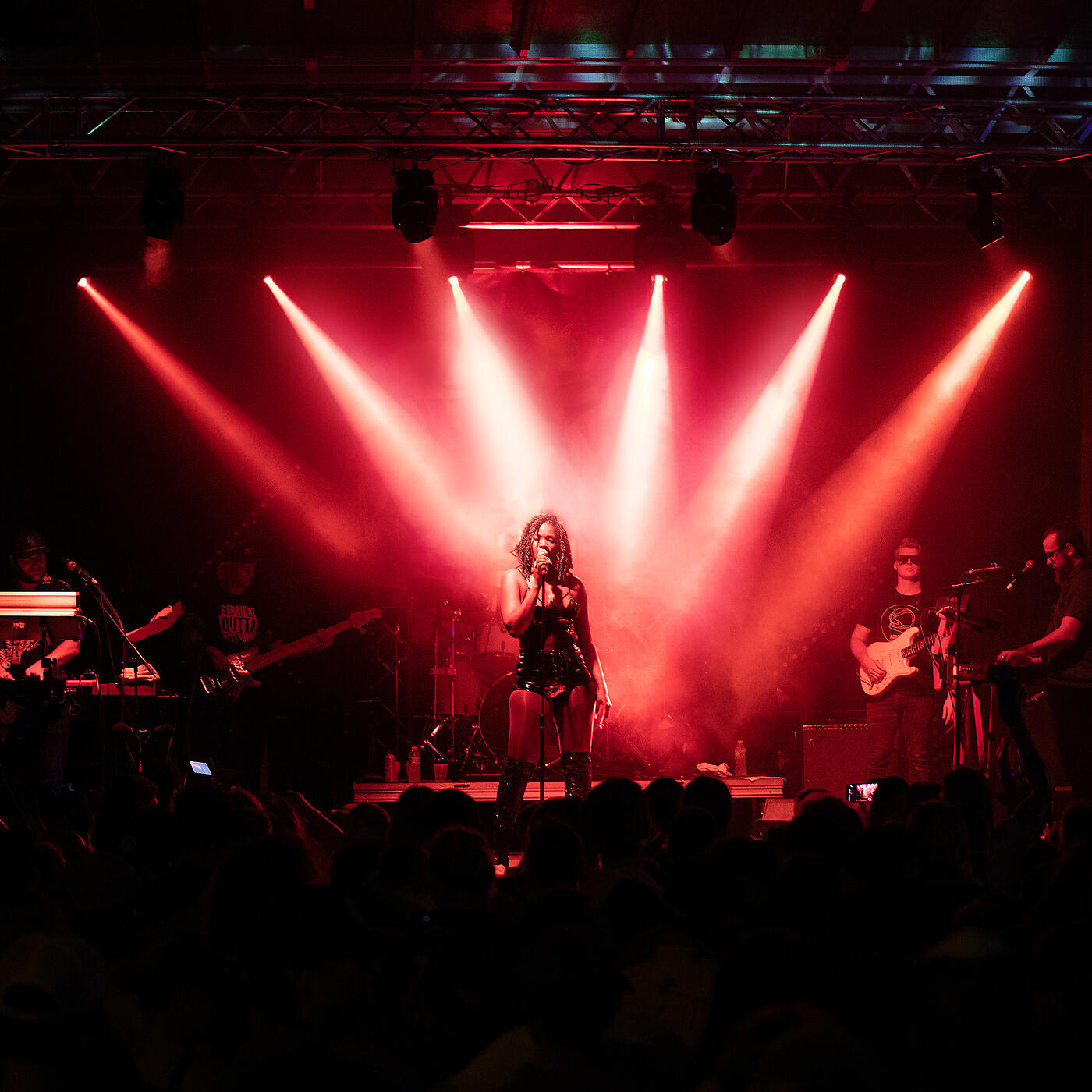 Релиз In the Rain (Live)