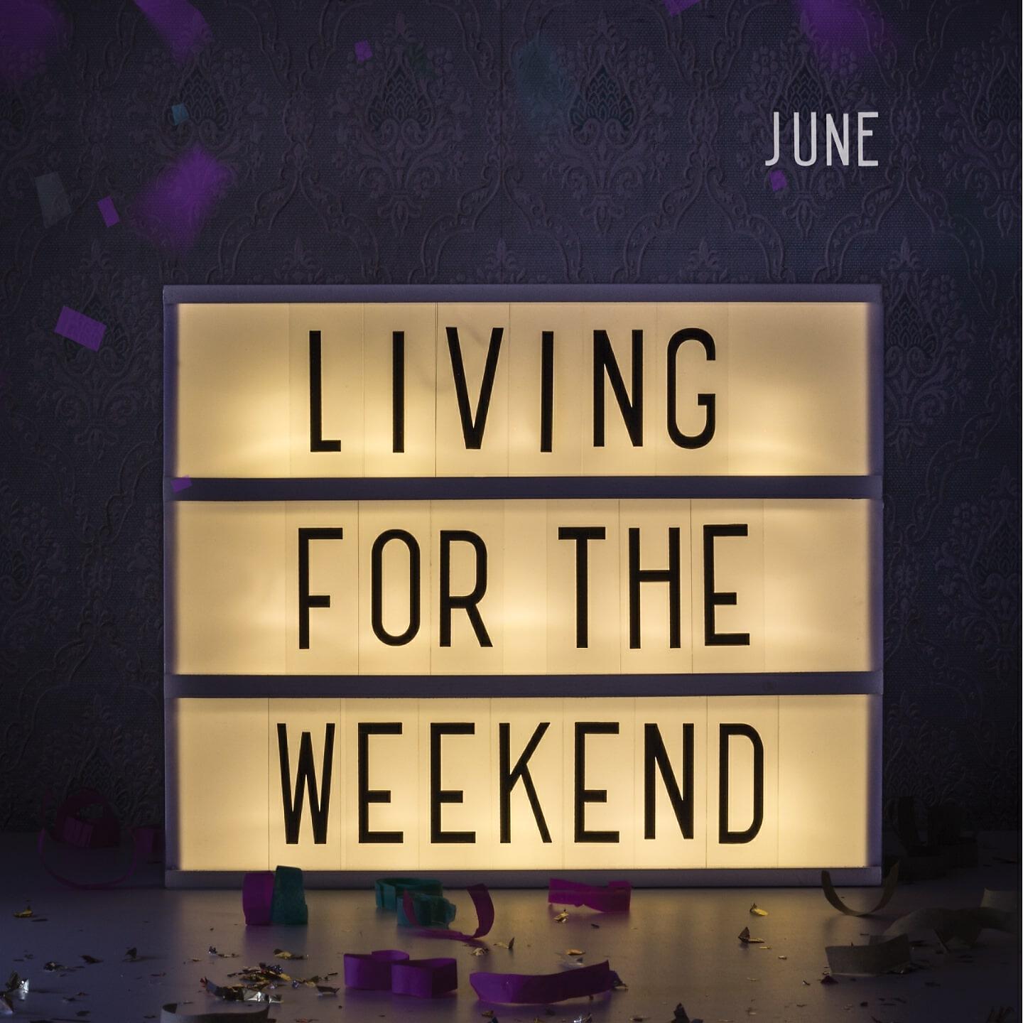 Релиз Living for the Weekend