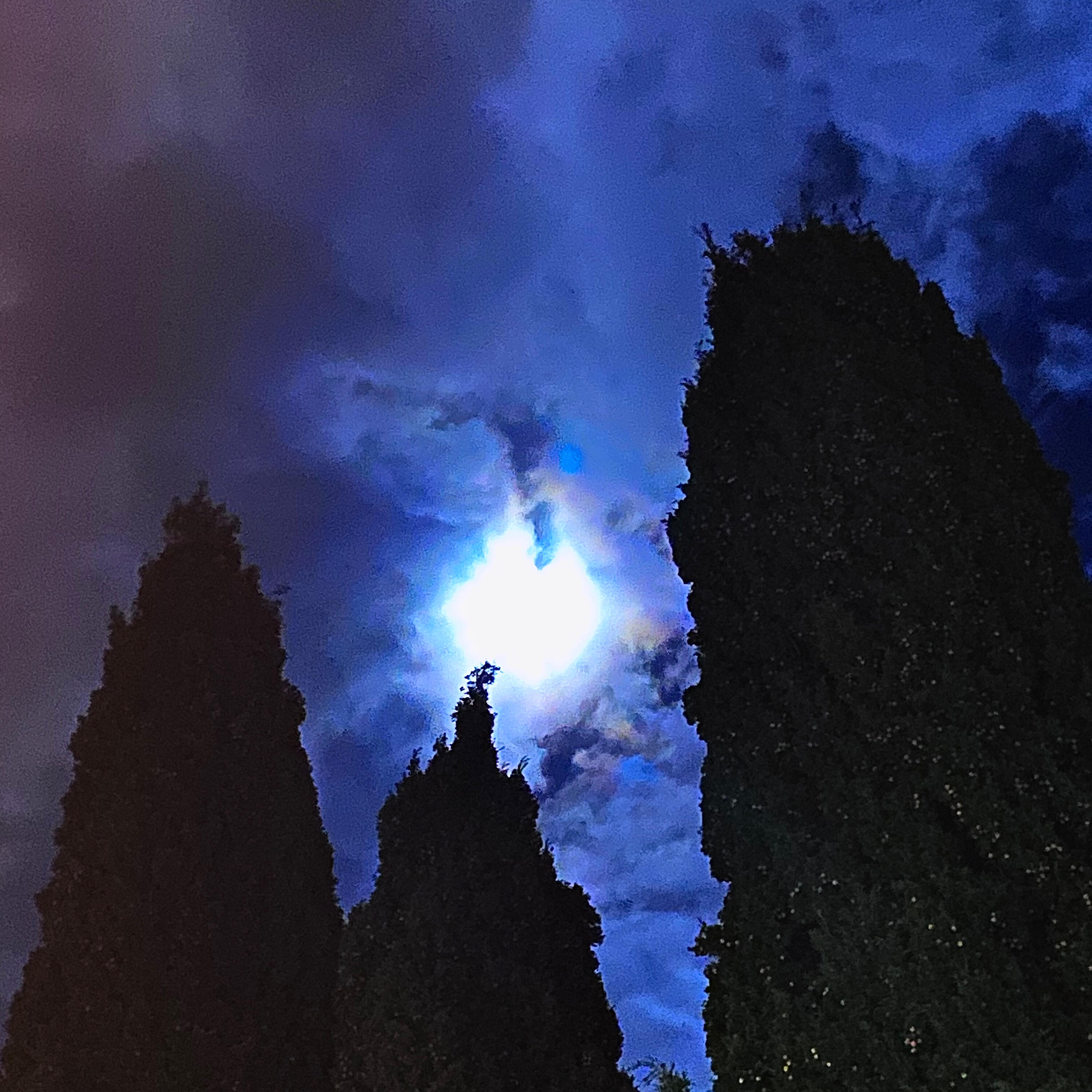 Релиз Alone star