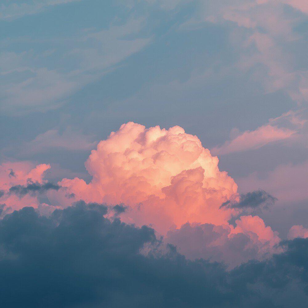 Релиз Heartbreak
