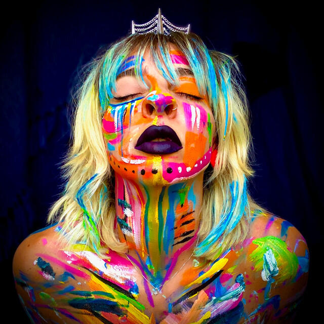 Релиз Trauma Queen