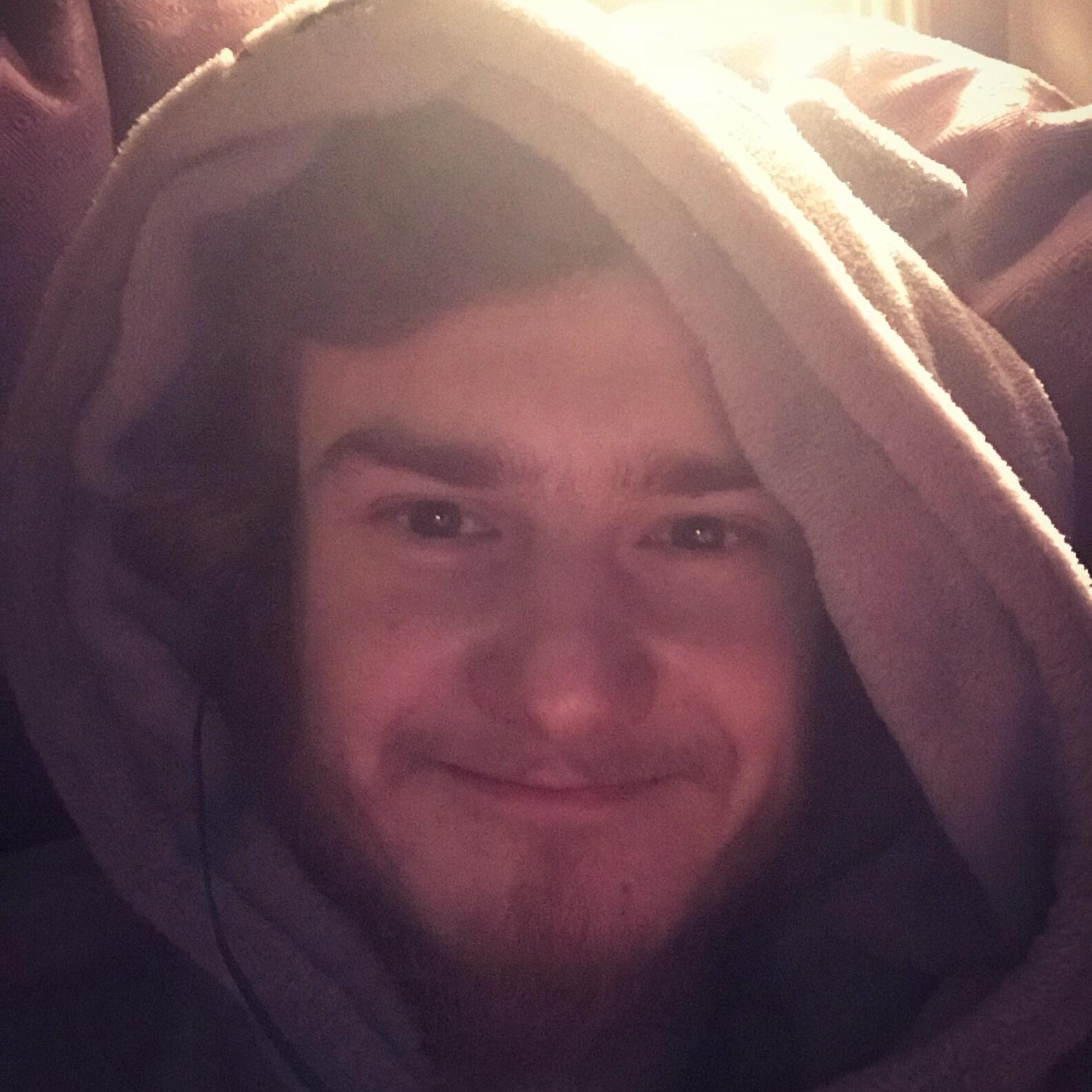 CWECVMOZGU