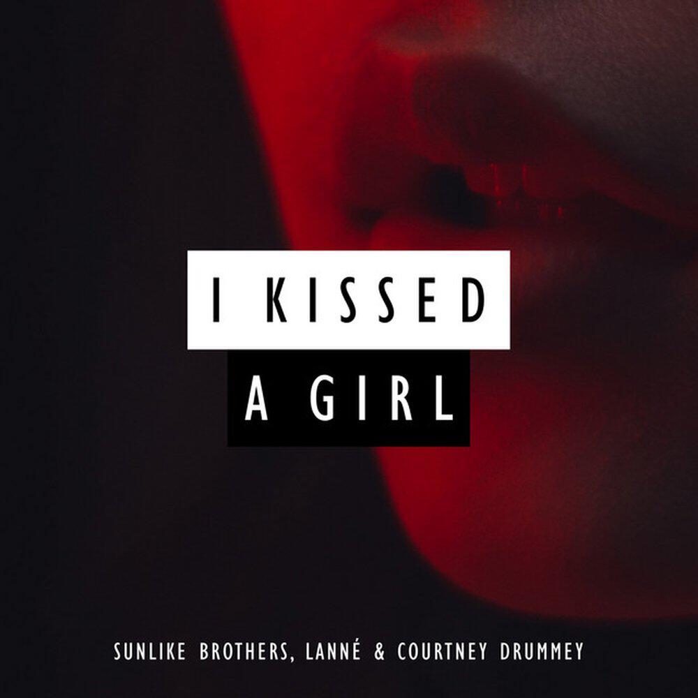 Релиз I Kissed A Girl