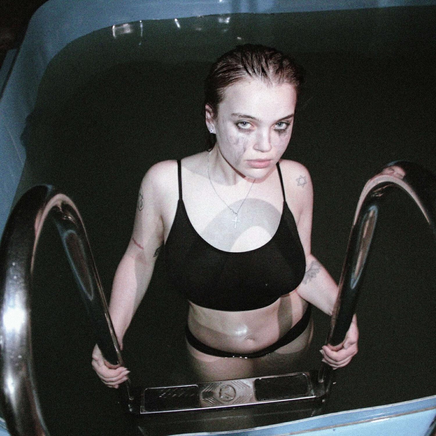 Релиз Crybaby