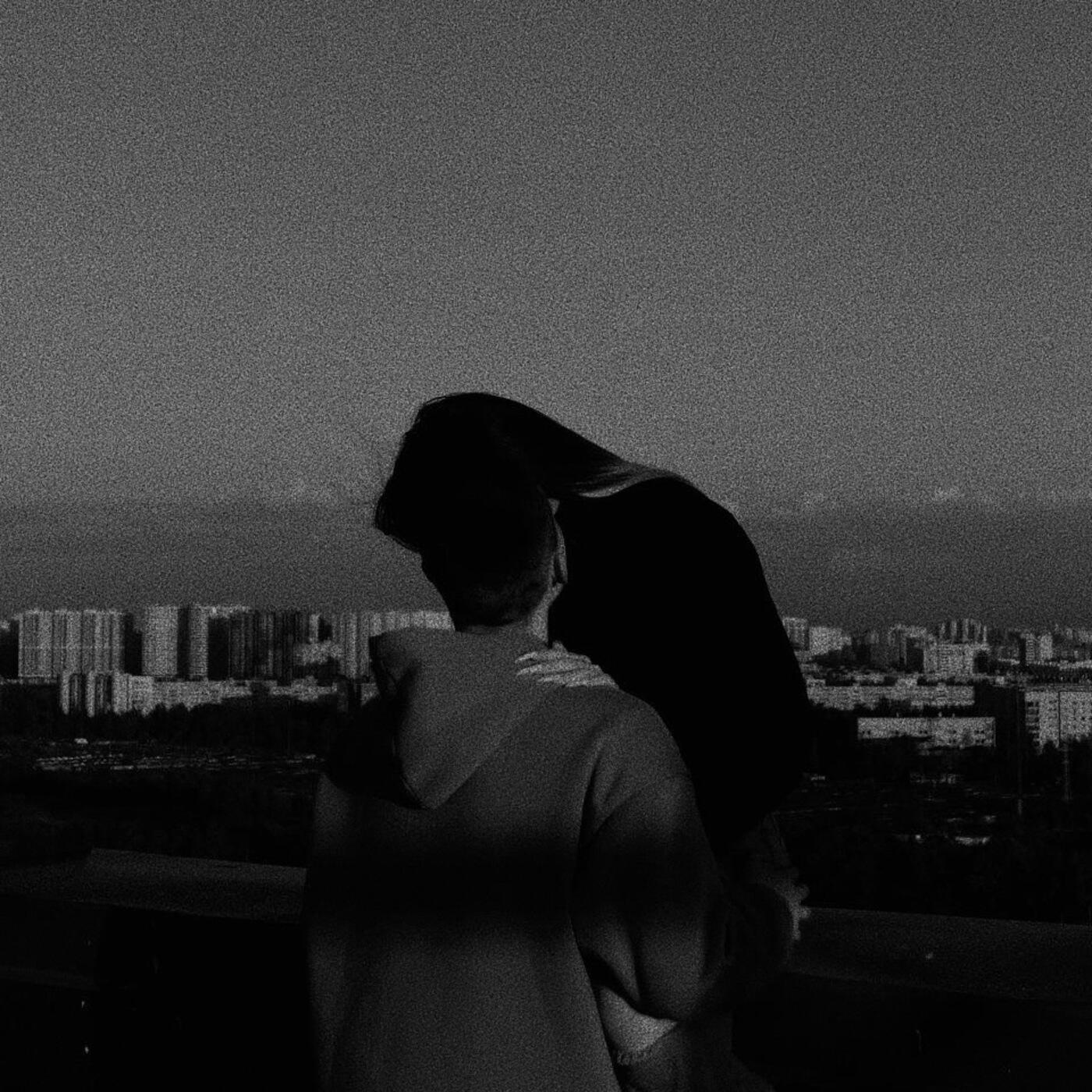 Релиз i feel in love