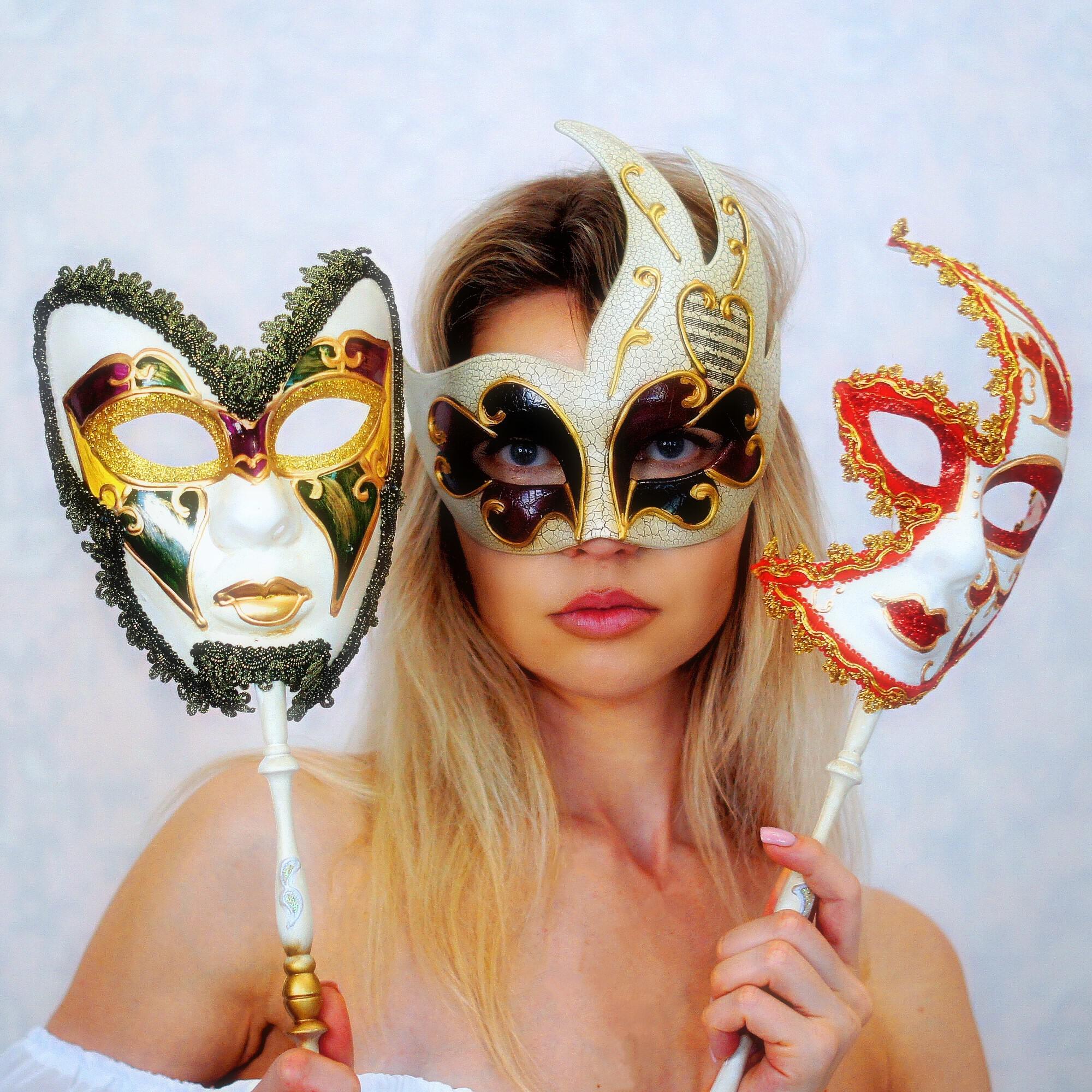 Релиз Эскортница