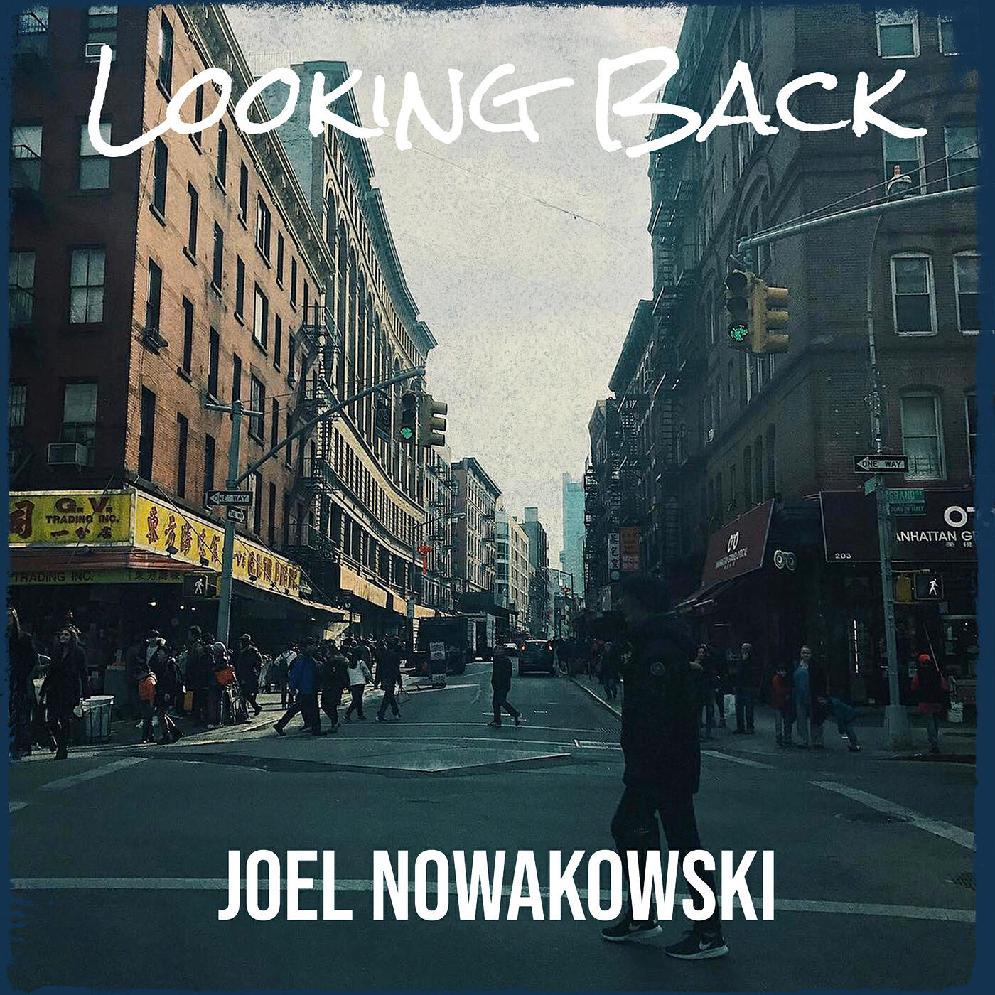 Релиз Looking Back
