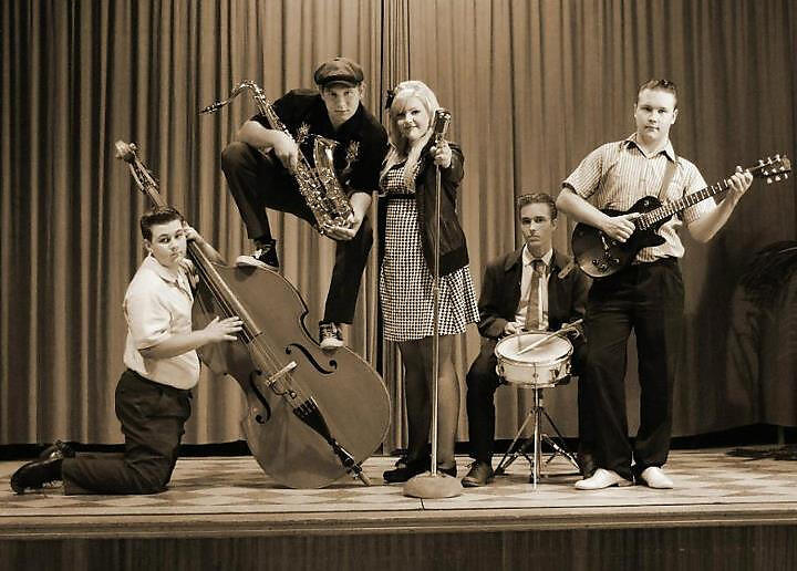 Emmy Lou And The Rhythm Boys